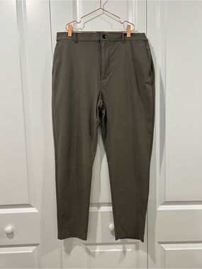 Cuts Clothing Men's Olive Chino Trousers